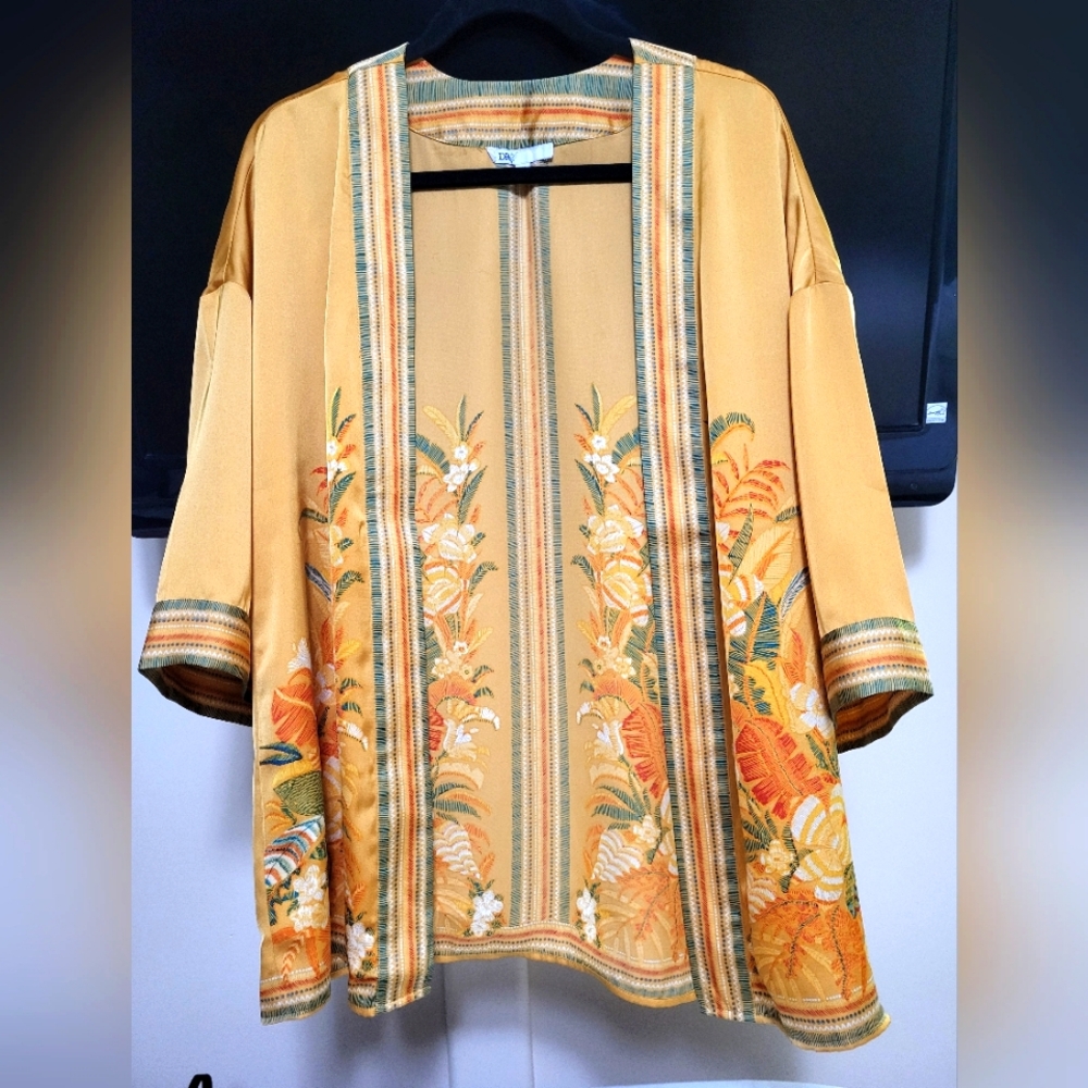 DR2 Orange and Green Oversized Tunic with 3/4 Sleeves Size S/M